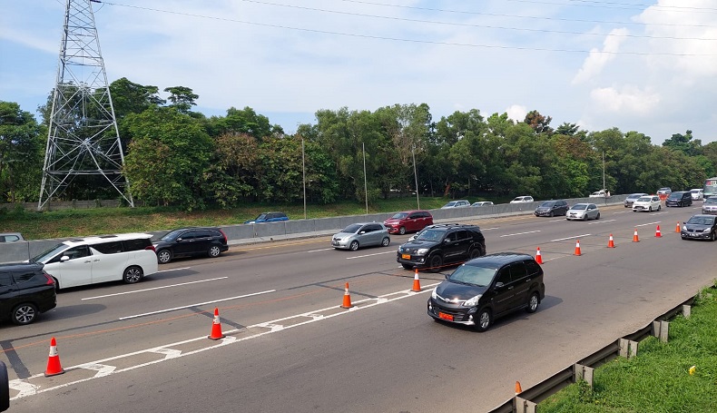 One Way Berlaku hingga Jakarta Timur, Ini Gerbang Tol Arah Cikampek yang Ditutup