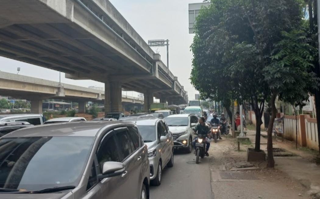 Kalimalang Masih Macet Imbas One Way Arah Jakarta