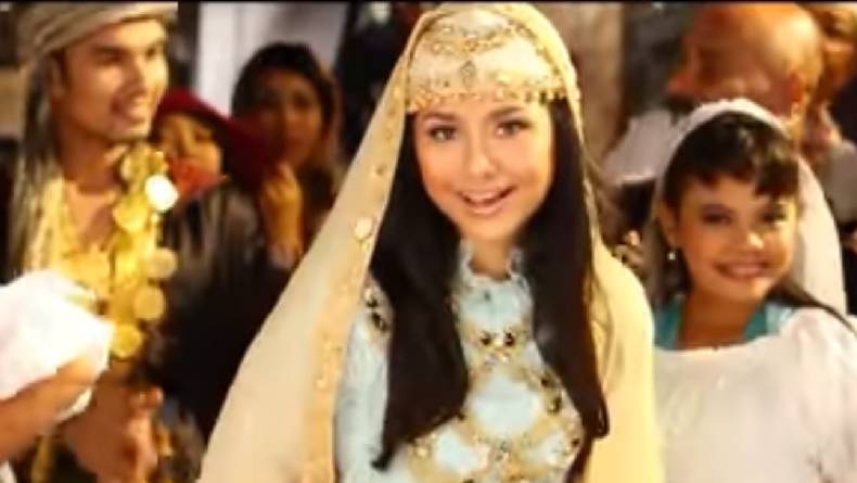 Chord Gitar dan Lirik Lagu Idul Fitri - Gita Gutawa