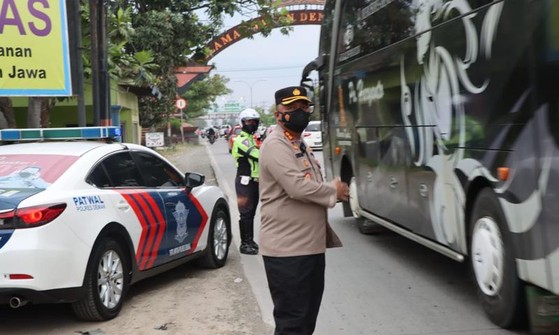 Antisipasi Kemacetan Arus Balik, Sejumlah Putaran di Jalur Pantura Ditutup Sementara