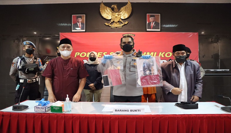 Fakta-fakta Pria Injak Alquran dan Tantang Umat Islam, Nomor 4 Ternyata Ini Biang Keroknya
