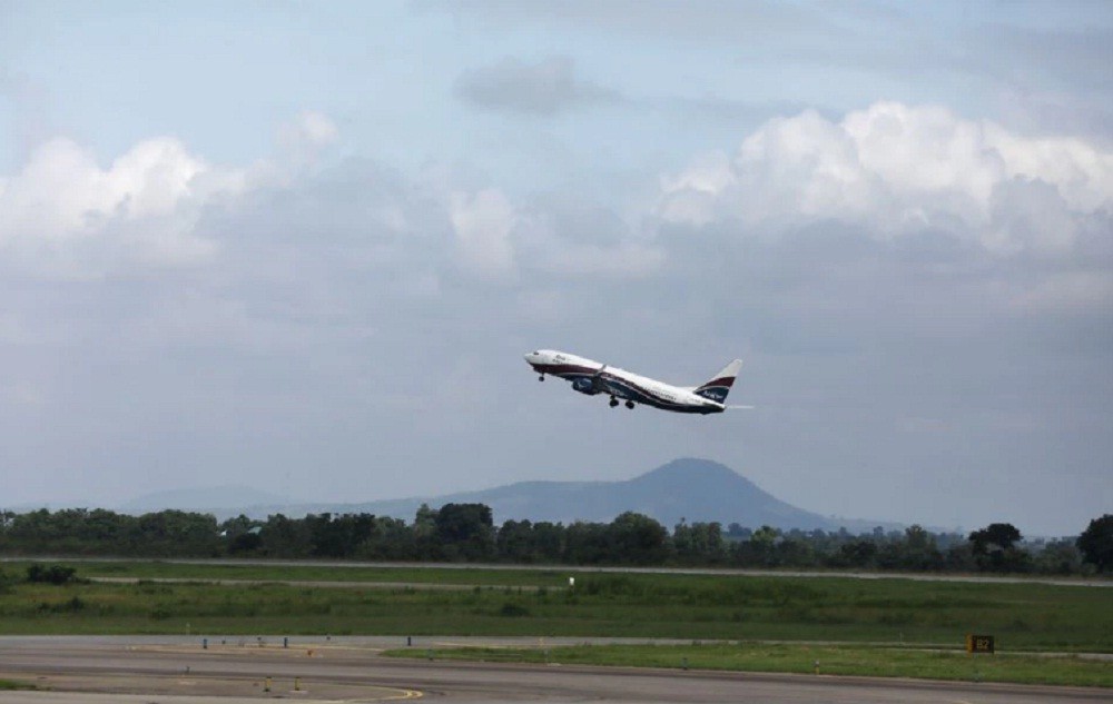 Harga Bahan Bakar Pesawat Melonjak, Sejumlah Maskapai Setop Beroperasi mulai Senin