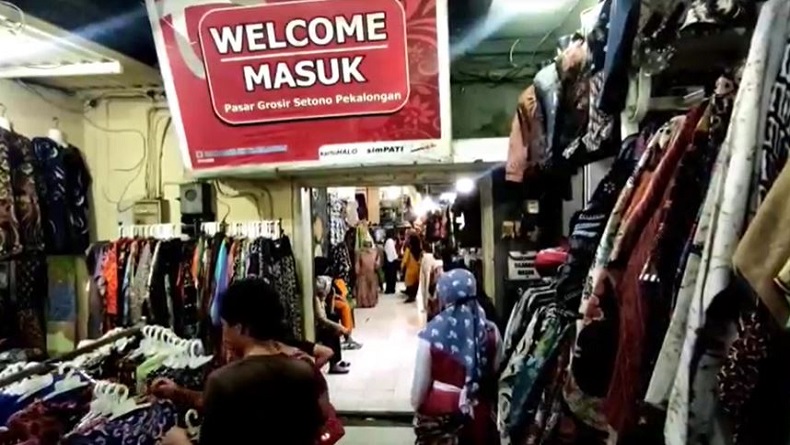 Ribuan Pemudik Berburu Batik Khas Pekalongan saat Arus Balik Lebaran 