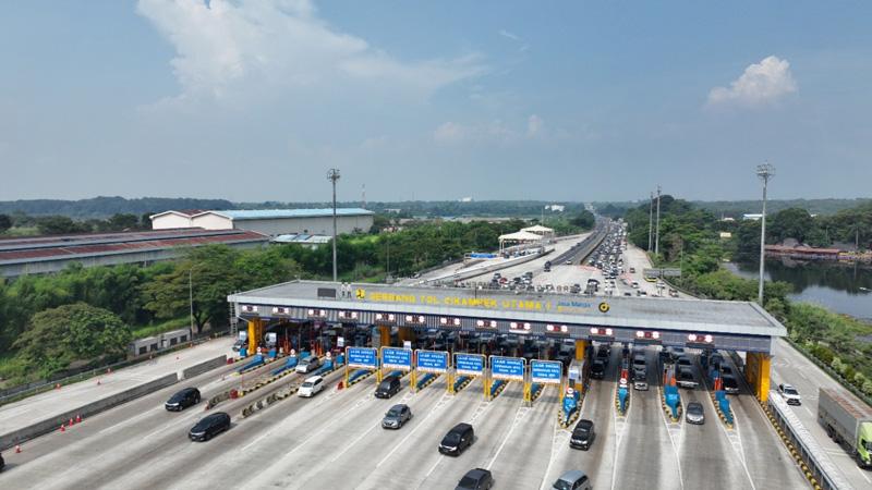Jasa Marga Catat Peningkatan Volume Transaksi di Gerbang Tol Jabotabek pada Hari Pertama Libur Panjang