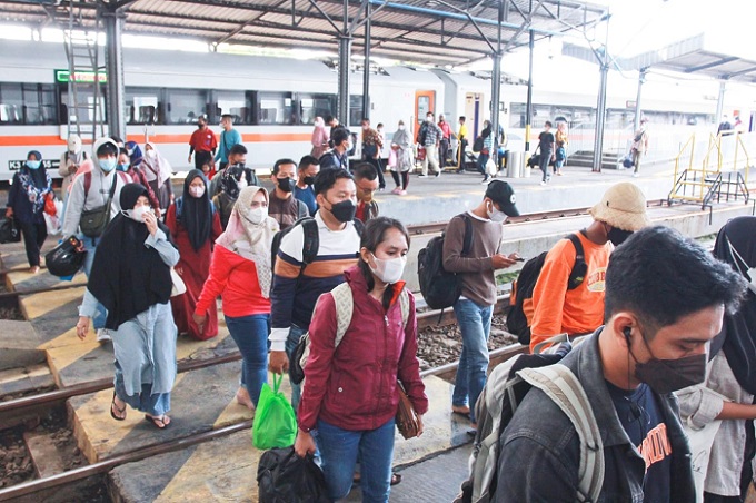  KAI Sediakan 53.921 Tiket Kereta per Hari untuk Arus Balik Lebaran pada 9-13 Mei 2022 