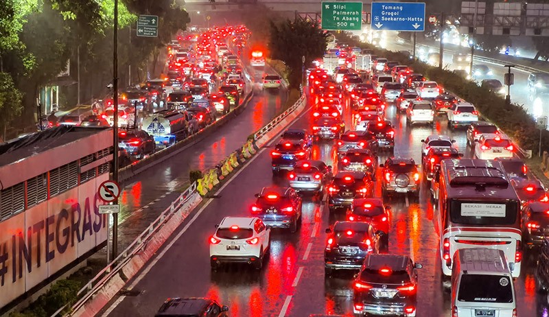 Polda Metro Usul Jam Berangkat Kerja Diatur Cegah Kemacetan: Karena Bersamaan dengan Anak Sekolah