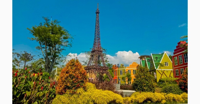 5 Spot Foto Kece ala Eropa yang Wajib Diabadikan jika Berkunjung ke Devoyage
