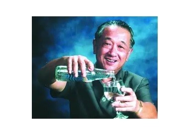 Deretan Konglomerat Pemilik Air Minum Kemasan di Indonesia, Siapa Saja?