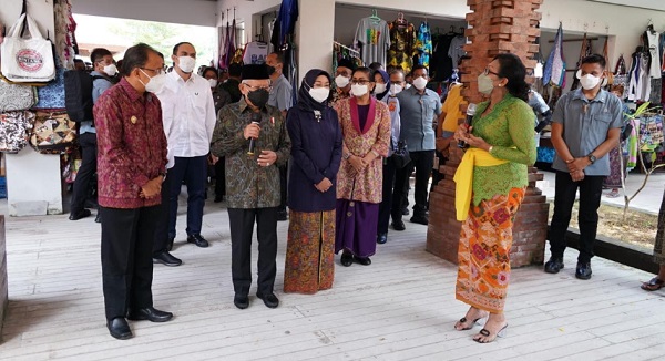 Ma'ruf Amin Pastikan Bali Aman Dikunjungi Wisatawan: Capaian Vaksinasi Booster 68 Persen