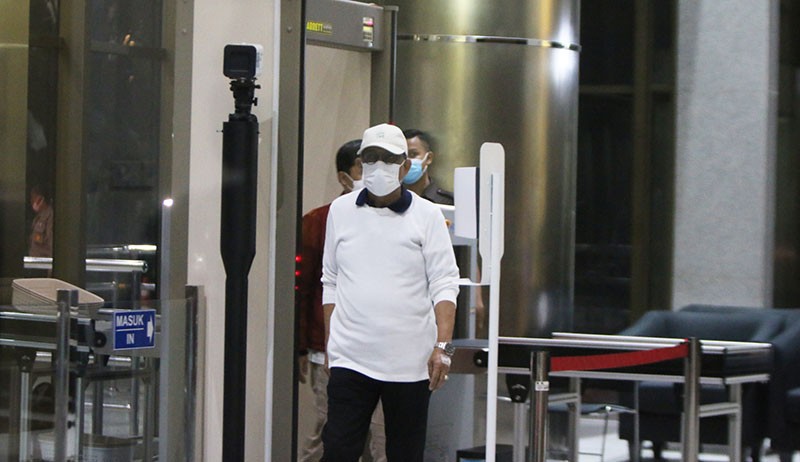 Wali Kota Ambon Ngaku Sakit, KPK: Masih Sempat Jalan-jalan ke Mal