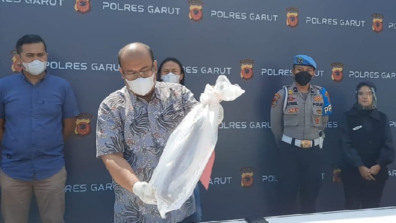 Pria Paruh Baya yang Serang Warga Pakai Cangkul di Garut Terancam 15 Tahun Penjara