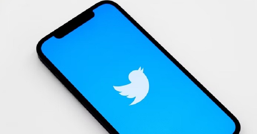 Elon Musk Tunda Kesepakatan Twitter, Tunggu Review Data Akun Palsu