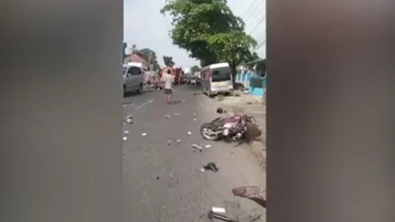 Polisi Masih Dalami Penyebab Kecelakaan Elf Maut di Purwasari Karawang