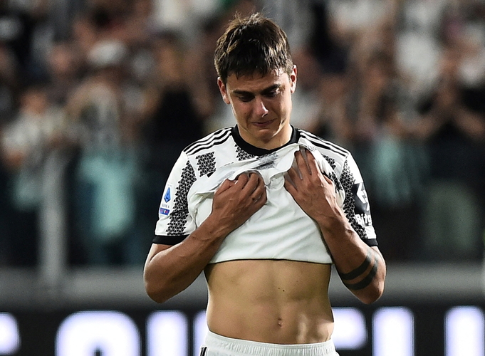 Tangis Paulo Dybala Pecah, Fans Juventus Salahkan Andrea Agnelli