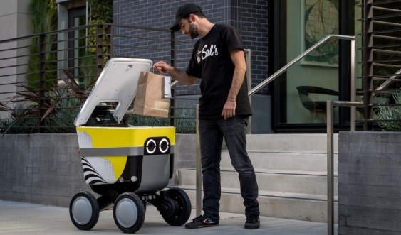 Tak Perlu Ojol, Warga di Kota Ini Bisa Pesan Makanan Gunakan Robot 