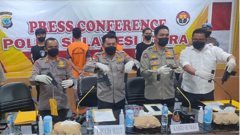 Polda Sulut Ungkap Penyelundupan 8 Pucuk Senpi Ilegal, 2 Tersangka Ditangkap