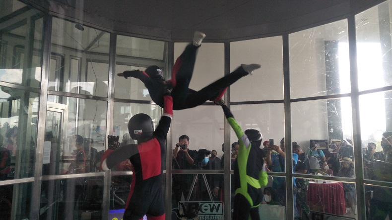 138 Peserta dari 3 Matra TNI dan Polri Ikuti Kopassus Indoor Skydiving Championship 2022
