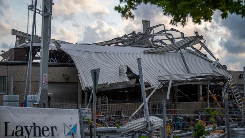 Angin Tornado Terjang Sejumlah Kota, 1 Orang Tewas dan 40 Lainnya Luka