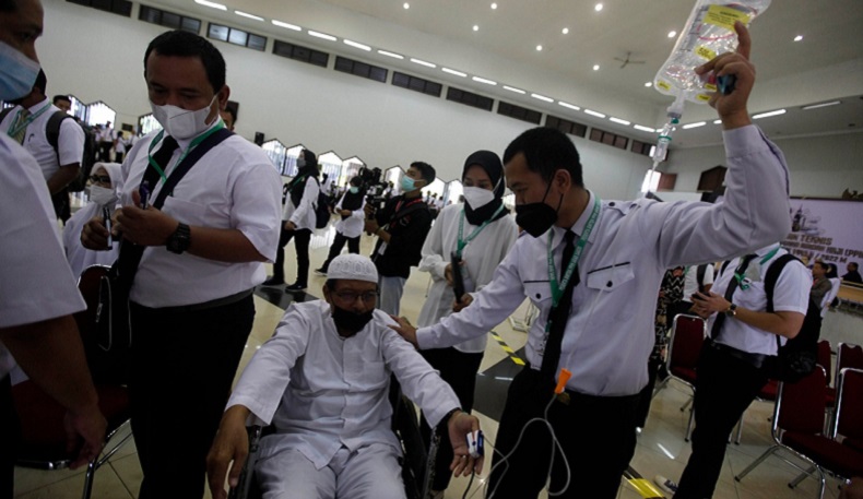 Petugas Gelar Simulasi Layanan Haji di Saudi dari Kedatangan hingga Bantu Jemaah Sakit