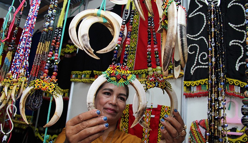 9 Bahasa Daerah Kalimantan Barat Lengkap dengan Penjelasannya