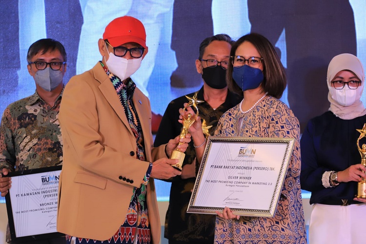 Sukses Jalankan Transformasi, BRI Dinobatkan Jadi Best of The Best BUMN