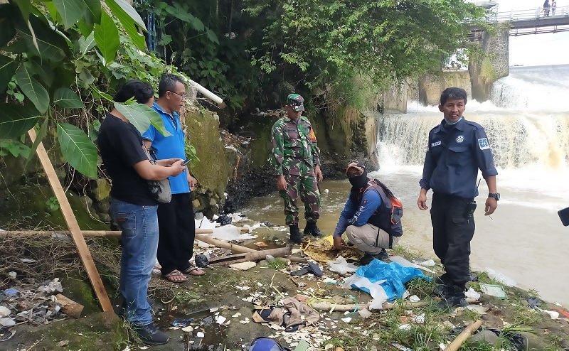Cari Sampah di Bendung Cisadane Bogor, Pemulung Kaget Malah Temukan Janin Bayi