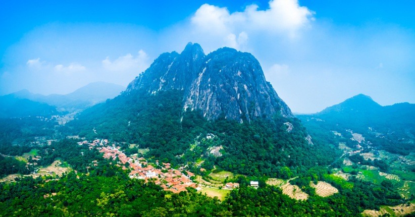 Mengintip Asyiknya Aktivitas Panjat Tebing, Olahraga Ekstrem Favorit Anak Muda