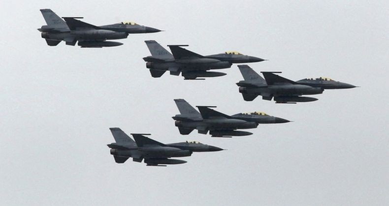 AS Bakal Izinkan Eropa Latih Pilot Ukraina Terbangkan Jet Tempur F-16