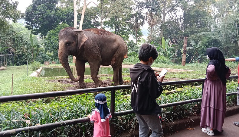Libur Kenaikan Isa Almasih, Ribuan Orang Padati Tempat Wisata Kota Bandung