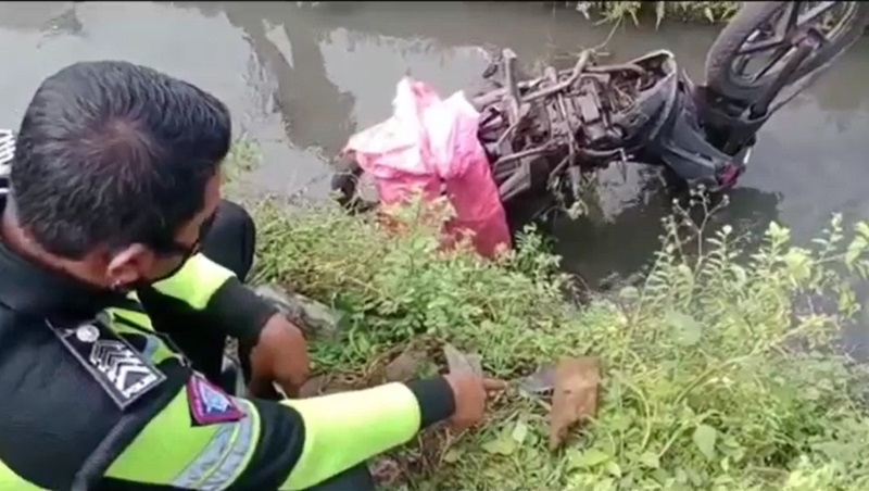 2 Mayat di Saluran Irigasi Gegerkan Warga Sidoarjo, Polisi: Murni Kecelakaan