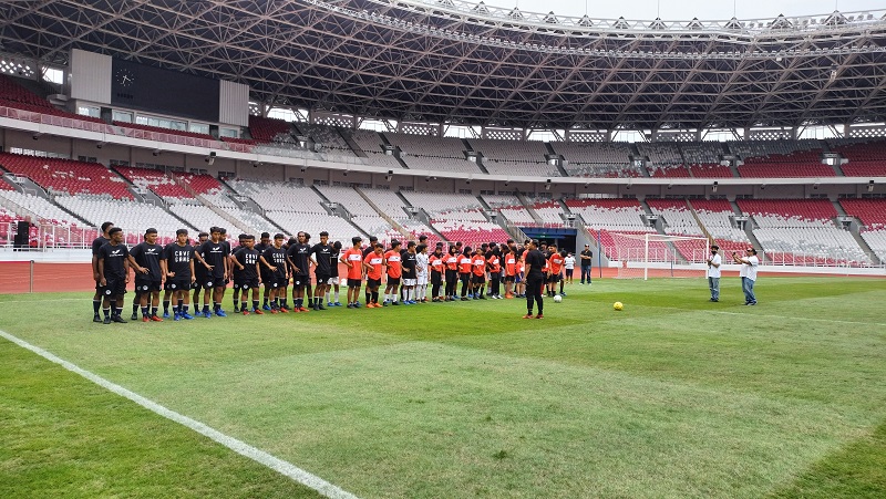 Beri Coaching Clinic ke Pemain Muda Indonesia, Mesut Ozil Beri Pesan Menyentuh