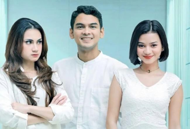 Nonton Bareng Tayang Perdana Sinetron Bukan Cinderella Biasa, Para Pemain Antusias dan Histeris