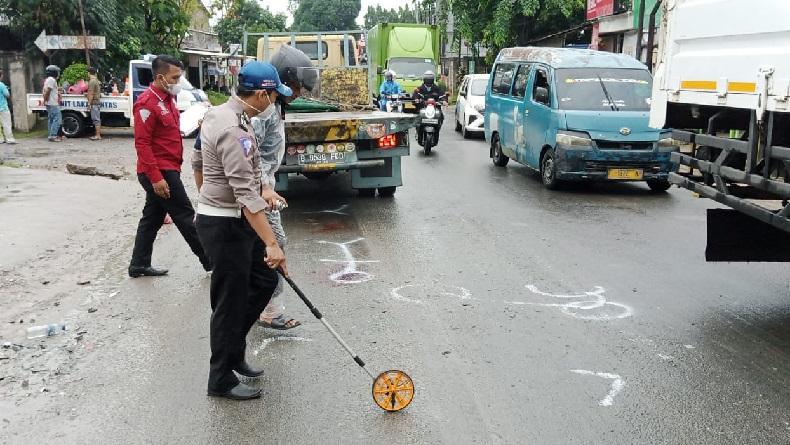Motor Tabrakan dengan Angkot di Klapanunggal Bogor, 1 Orang Tewas