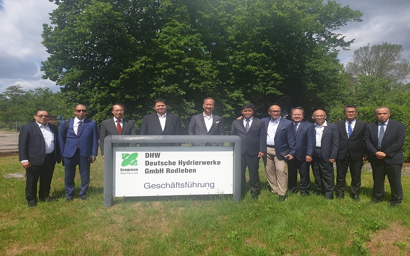 RI Buka Peluang Kerja Sama Industri Hilir Kelapa Sawit dengan Perusahaan Jerman