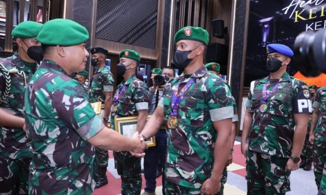 KSAD Beri Penghargaan kepada 34 Prajurit TNI AD Atlet SEA Games 