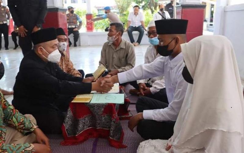Terjerat Kasus Narkoba, Pria Ini Nikahi Gadis Pujaannya di Mapolres Tegal