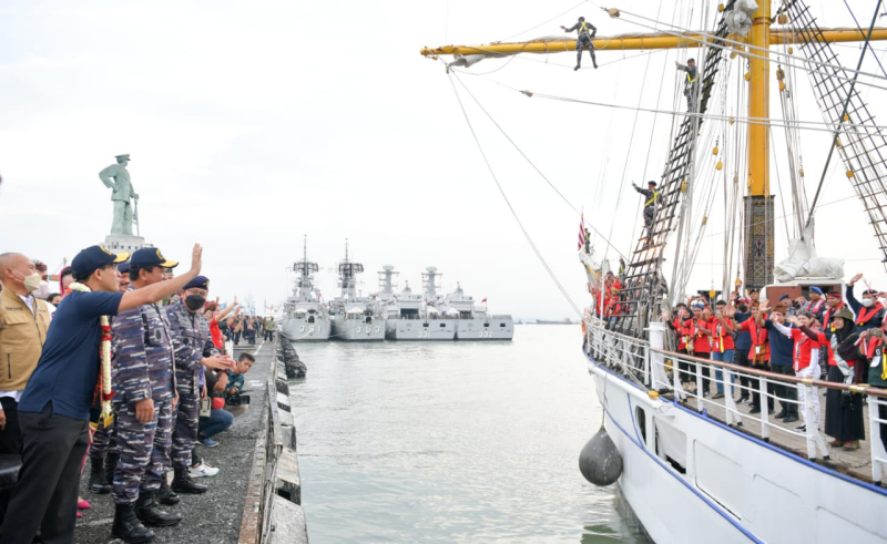 Bawa Peserta Muhibah, KRI Dewa Ruci Susuri Jalur Rempah Nusantara