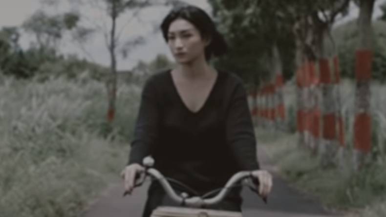 Chord Gitar dan Lirik Lagu Saat Kau Pergi - Senja: Mencoba Tuk Melupakan Semua tentang Dirimu