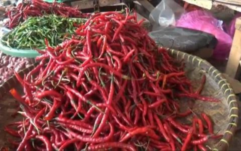 Dalam Sehari Harga Cabai Naik Hingga Rp25.000, Pedagang Mogok Jualan