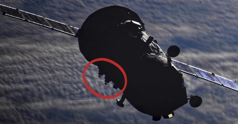 Tonjolan Berbentuk Kubah Terlihat di Pesawat Progress, Mirip dengan Droid Star Wars Mini