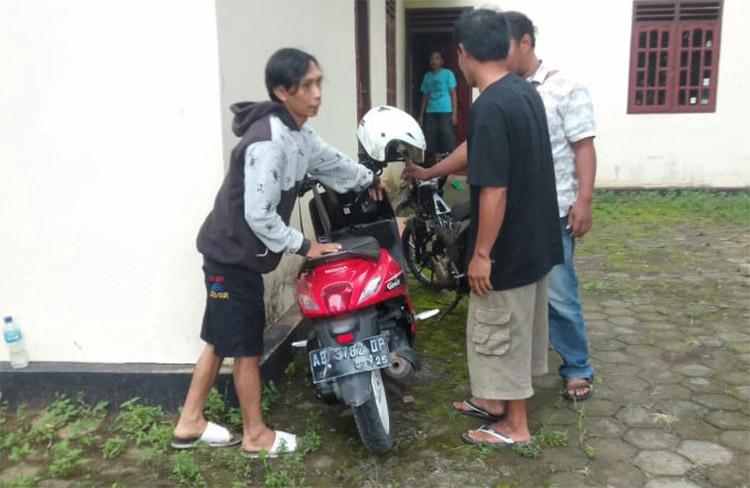 Ditinggal Panen, 2 Handphone Pedagang Kelapa di Kulonprogo Lenyap