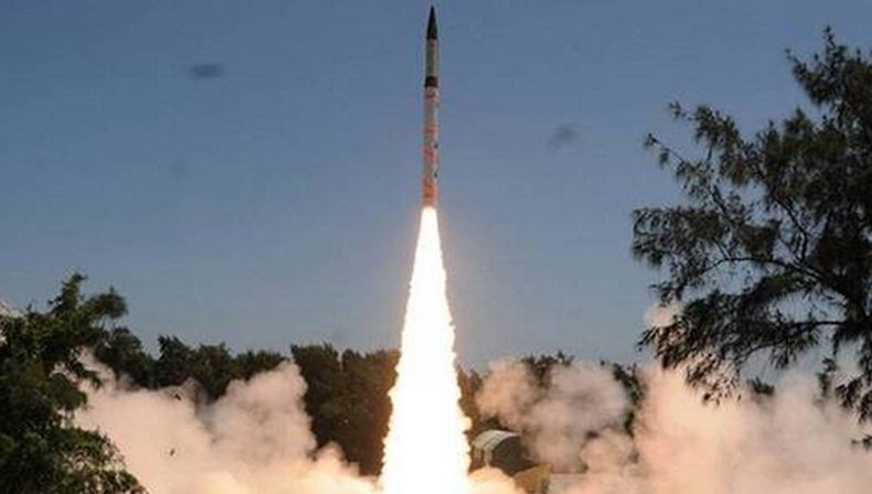  Ngeri, India Uji Coba Rudal Balistik Berkemampuan Nuklir Agni-4 Bisa Capai Target 4.000 Km