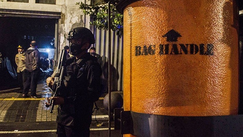 Densus 88 Polri Dalami Temuan Bahan Peledak dan Senpi di Bandung