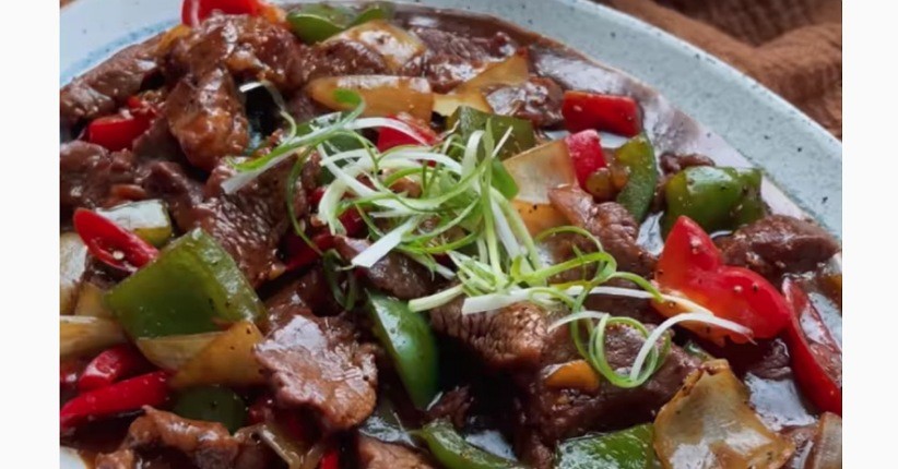Cara Membuat Beef Black Pepper Paprika, Daging Empuk Bikin Nagih