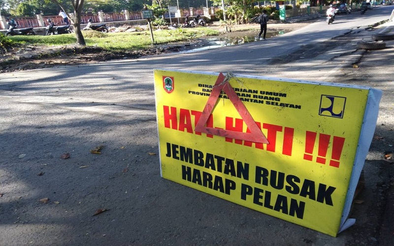 Jalan Sudirman Banjarmasin Rusak, Dinas PUPR Kalsel: Tidak Bisa dengan Cara Diuruk