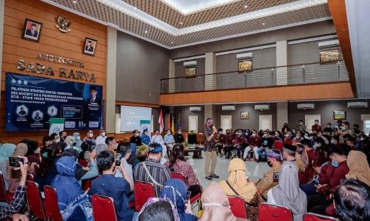 Antusiasme Anak Muda Tinggi Garap Digital, Sandiaga Uno Ingatkan: Ciptakan Lapangan Kerja!