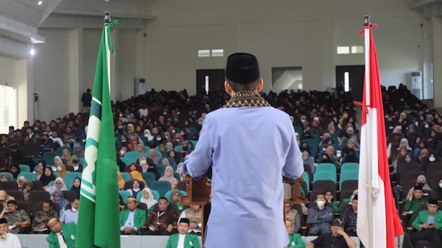 TGB Ajak Ratusan Mahasiswa IAIN Palopo Doakan Korban Gempa Mamuju