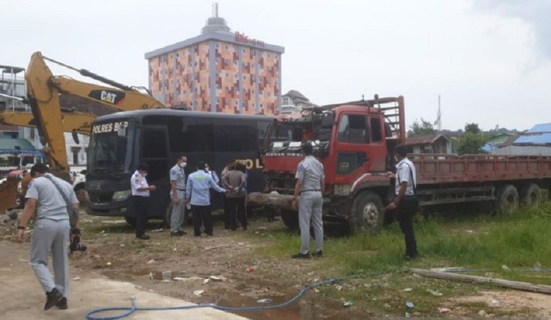 Sopir Truk Tronton Pelaku Tabrakan Maut di Balikpapan Pakai SIM B2 Palsu