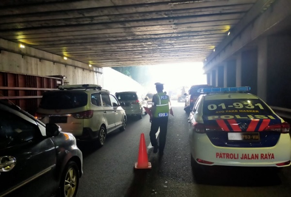 4 Kendaraan Tabrakan Beruntun di Tol JORR Arah Cikunir
