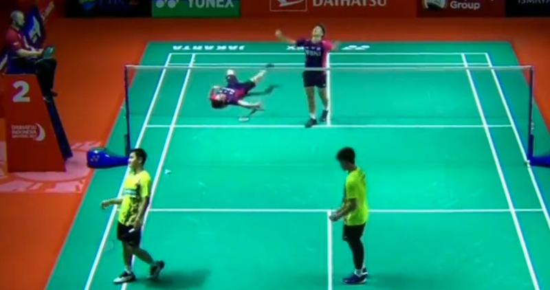 Selebrasi Pingsan Kevin Sanjaya usai Libas Duo Malaysia Jadi Sorotan Badminton Lovers
